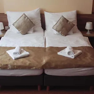 Centrooms , Eger Magyarország
